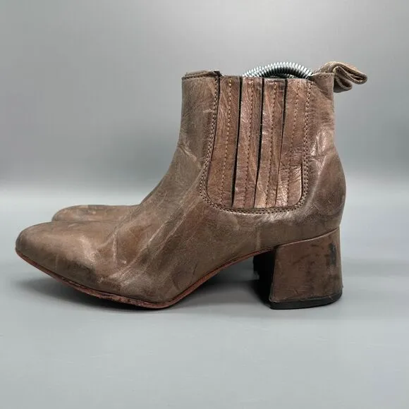 Freebird Dane Womens 9 Brown Shoe Taupe Block Heel Ankle Boot Pointed Pull on