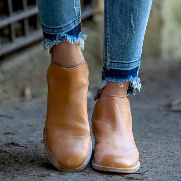 Frye Elyssa Cognac Leather Shootie/Ankle Booties