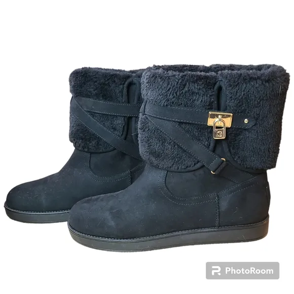 GBG by Guess Womens Size 11M Black Faux Fur Vegan Suede Winter Weather Boots NEW