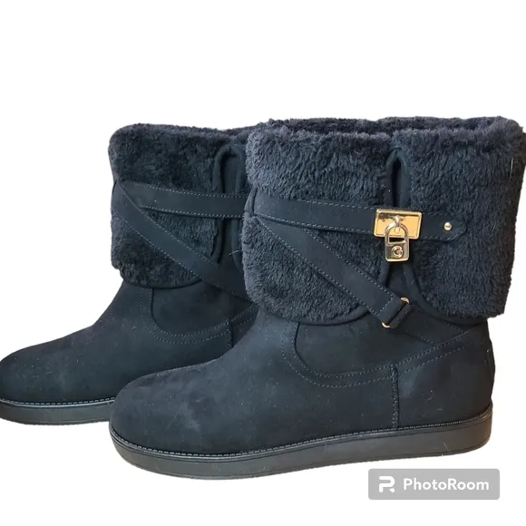 GBG by Guess Womens Size 11M Black Faux Fur Vegan Suede Winter Weather Boots NEW