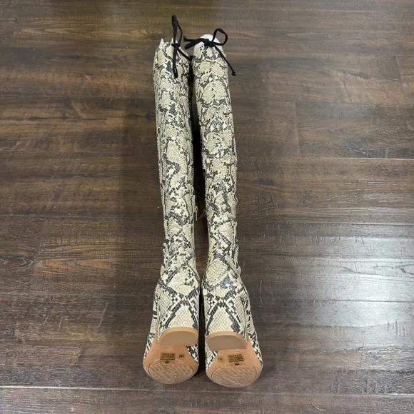 Gianni Bini Trillia Snakeskin Over The Knee Boots Size 7 Women