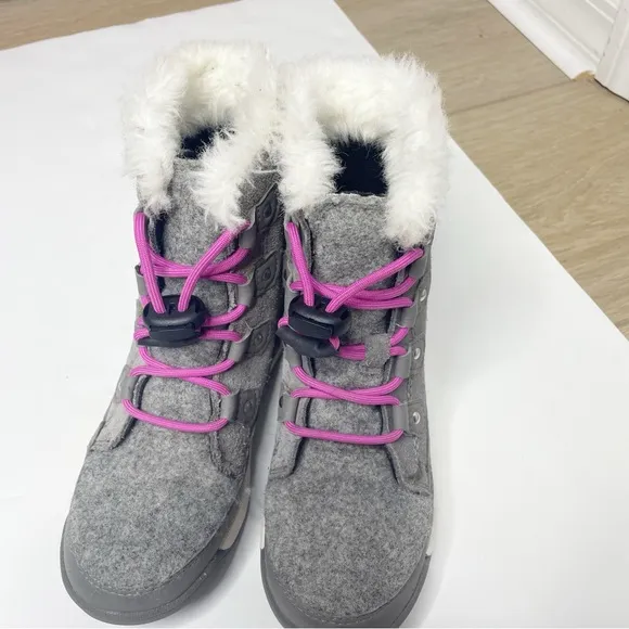 Girls Sorel winter boots shoes 12