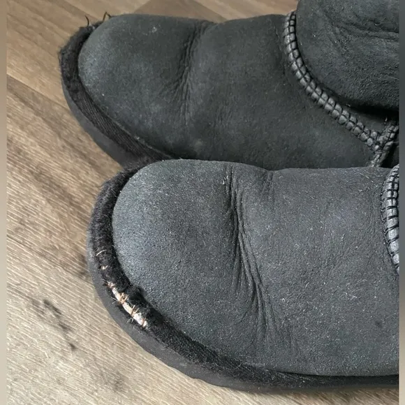 Girl’s Toddler Bailey Bow Black UGG Boots