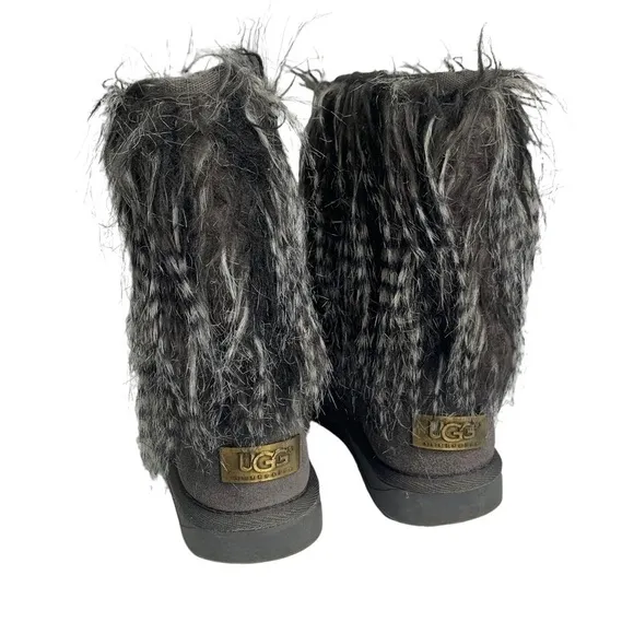Gray Himalaya UGG Ankle Boots Booties  Size 6 Faux Fur Lined Pre Owned