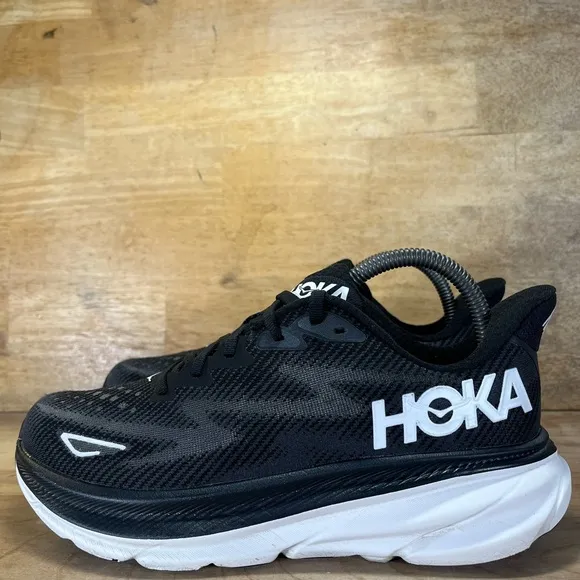Hoka One One Clifton 9 REFLECTIVE Womens Size 8 Running Shoes Sneakers Black
