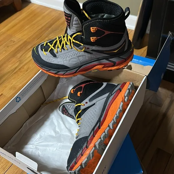 HOKA ONE ONE Tor Ultra Hi Boots