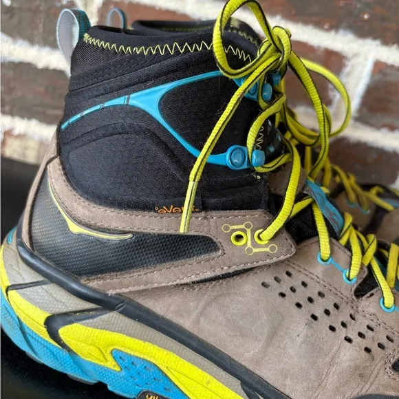 hoka Tor Ultra Hi Waterproof Hiking Boots Men's Size 8.5