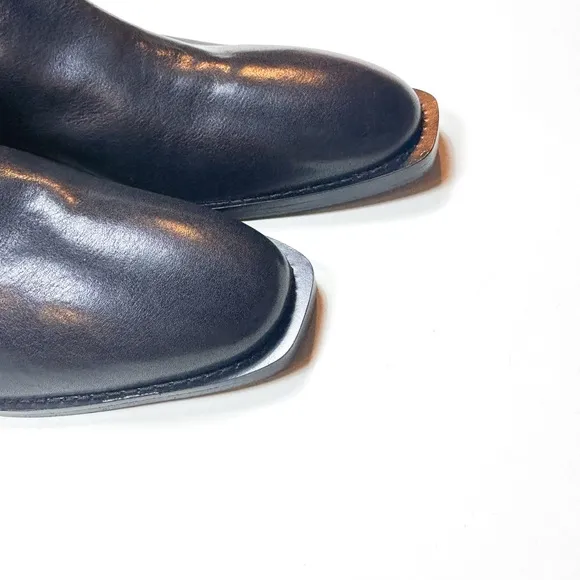 Hugo Black Leather Stacked Chelsea Boots for Men