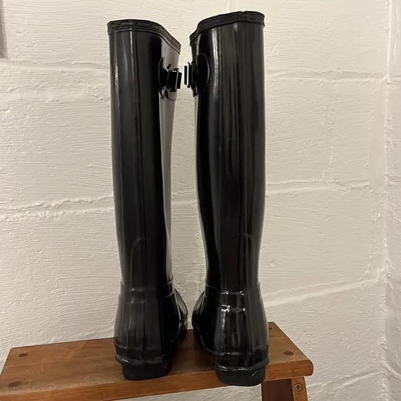 Hunter Black Original Gloss Tall Rain Boots Size 38 W7