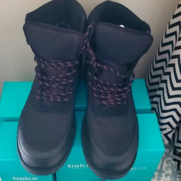 Hunter Boots Size 9 New!