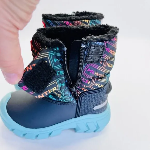 Hunter Girls' Intrepid Logo Cold Weather Snow Boots Size US 7 UK 6 Rainbow Logo