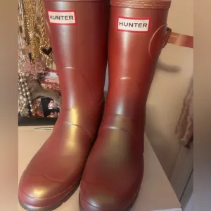 Hunter Iridescent Pink Tall Rain Boots