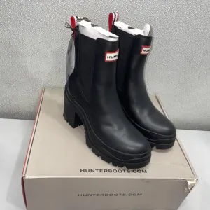 Hunter Women’s Miana Heeled Waterproof Chelsea Boots – Black Size 6 – New With B