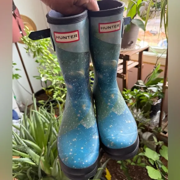 Hunter Women's Sz 8 Original Short Space Camo Galaxy Rain Boots Insulated