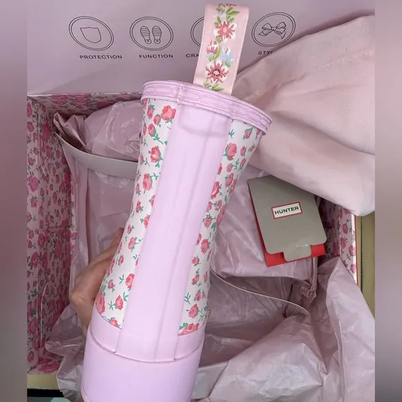Hunter x LoveShackFancy Womens Play Rain Boot Pink Floral Rose Heart Size 10 NWT
