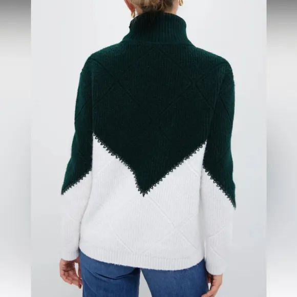 HYACINTH HOUSEGreen &amp; Cream Diamond Demi Turtleneck
