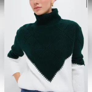 HYACINTH HOUSEGreen &amp; Cream Diamond Demi Turtleneck