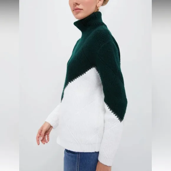 HYACINTH HOUSEGreen &amp; Cream Diamond Demi Turtleneck