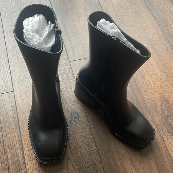 INC boots woman black zipper EVERETT ZIPPER OUTDOOR RAIN heeled BOOT New Size 10
