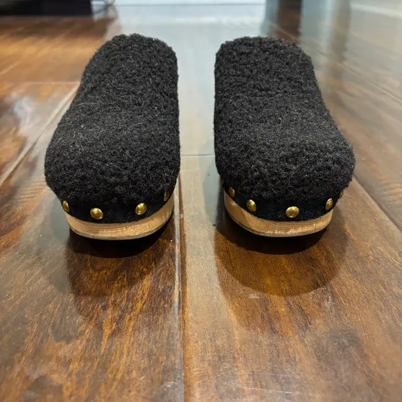 J Crew Faux Sherpa Clogs