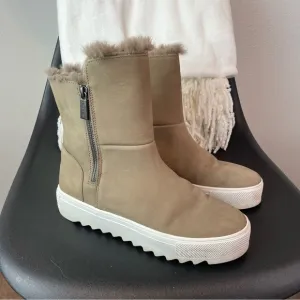 J Slides Wally Platform Faux Fur Lined Boots 8