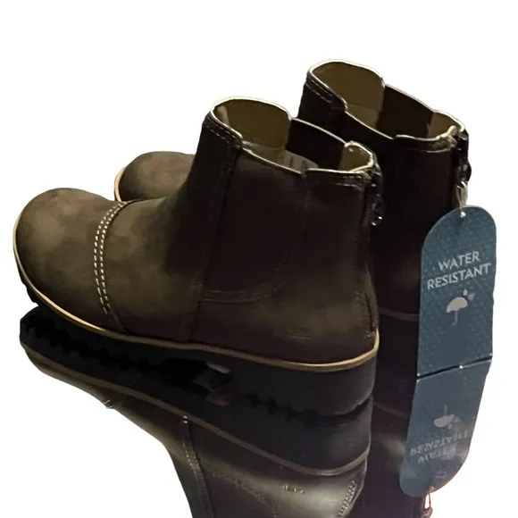 Jambu &amp; Co winter weather peacock boots