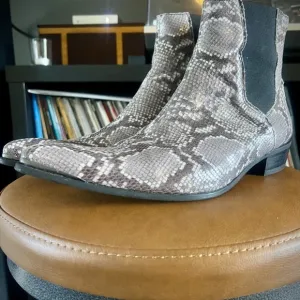 Jeffery West Muse Adamant Chelsea Boots Snake Python Print US10