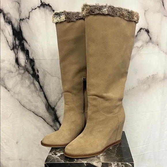 Johnston &amp; Murphy Tan Winter Boots with Faux Fur Trim