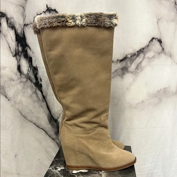 Johnston &amp; Murphy Tan Winter Boots with Faux Fur Trim