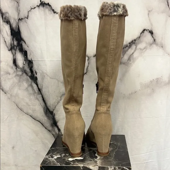 Johnston &amp; Murphy Tan Winter Boots with Faux Fur Trim