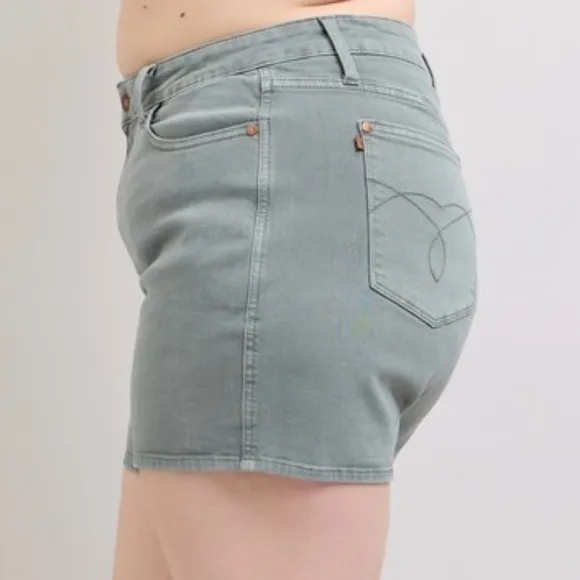 Judy Blue Embroidered Pockets High Rise Distressed Denim Mid-length Jean Shorts