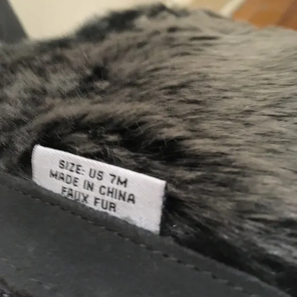 Juicy Couture Grey Suede, faux fur lined boots. Luxurious🔥👢 size 7 NWOT