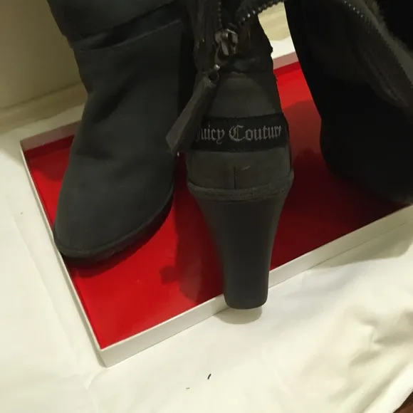 Juicy Couture Grey Suede, faux fur lined boots. Luxurious🔥👢 size 7 NWOT