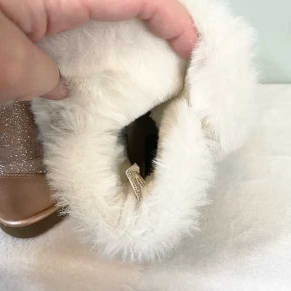 Juicy Couture Toddler Girls Sparkly Faux Fur LIL WINDSOR Boots Size 12M