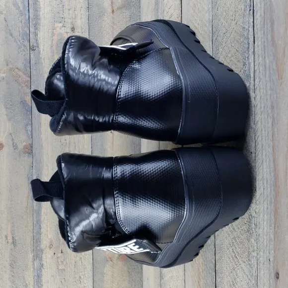 Juicy Couture Veronica Black Winter Platform Puffer Boots NEW