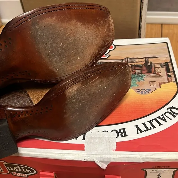 Justin Boots for men. Like new! Size 8.5