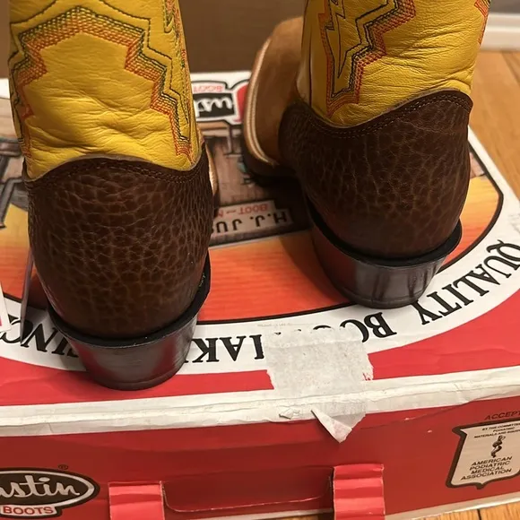 Justin Boots for men. Like new! Size 8.5