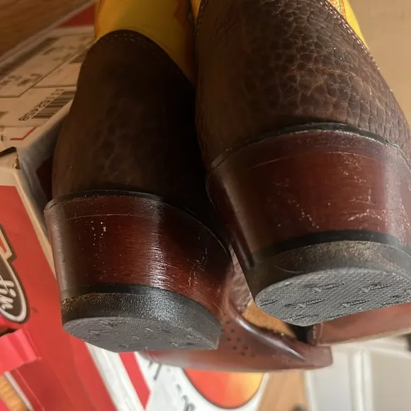 Justin Boots for men. Like new! Size 8.5