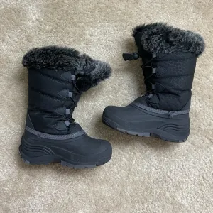 Kamik Boys/Girls Faux Fur Snow Boots Size 11
