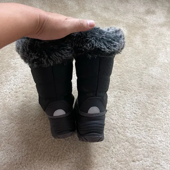 Kamik Boys/Girls Faux Fur Snow Boots Size 11