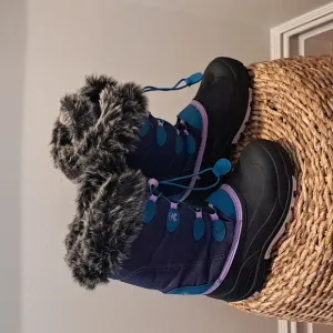 Kamik Girls Waterproof/Insulated‎ Winter Snow Boots Purple Print/Faux Fur Sz. 5