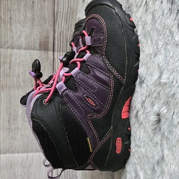 Keen Purple/Black Hiking Boots, Girls 13, Great Condition