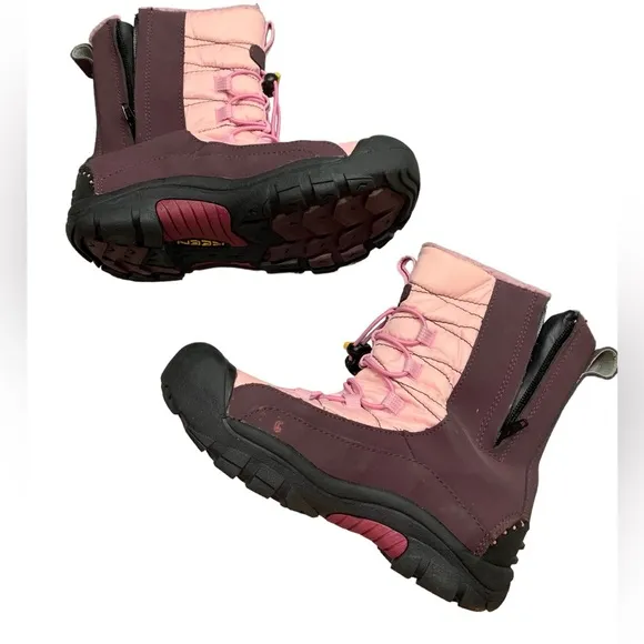 KEEN Vail 200 Gram Insulated Pink Purple Drawstring Winter  Womens Boots
