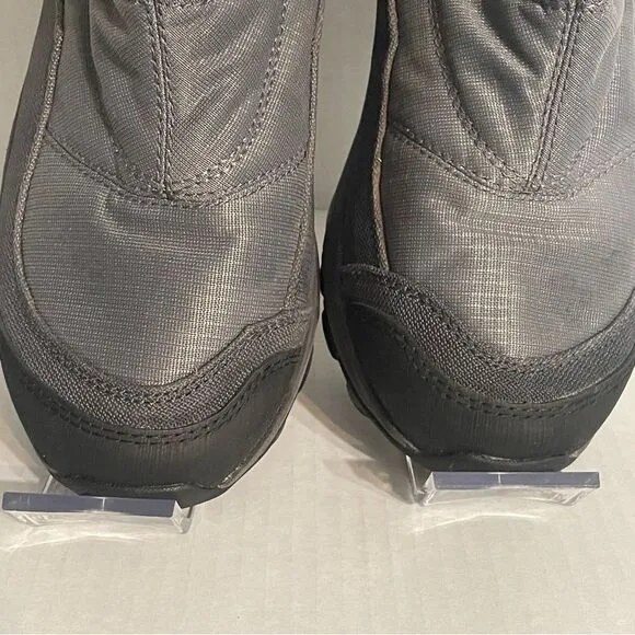 KEEN Warm Winter Waterproof Hiking Boots. Women’s Size 5.5. Dark grey gray cold