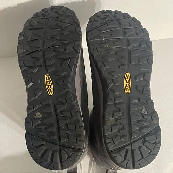 KEEN Warm Winter Waterproof Hiking Boots. Women’s Size 5.5. Dark grey gray cold