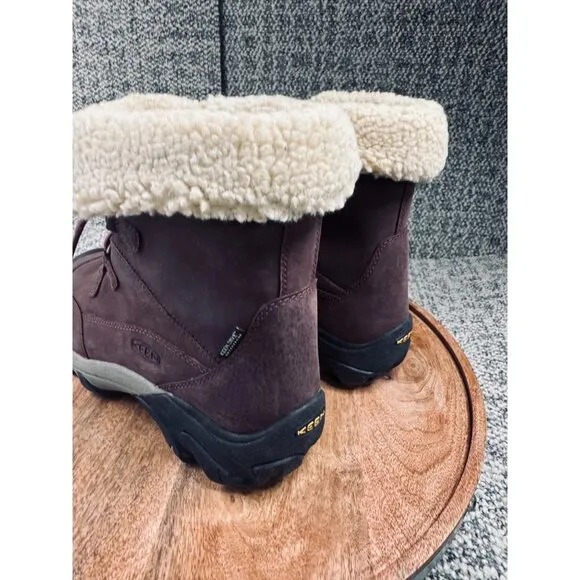KEEN Women's Betty Boot Short Waterproof Insulated Ankle Burgundy/ BlackSize 10