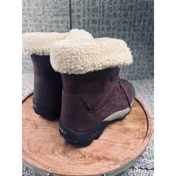 KEEN Women's Betty Boot Short Waterproof Insulated Ankle Burgundy/ BlackSize 10