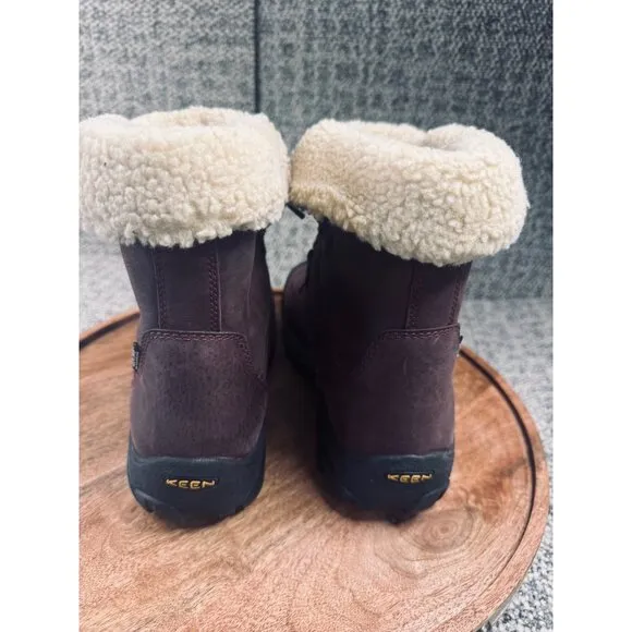 KEEN Women's Betty Boot Short Waterproof Insulated Ankle Burgundy/ BlackSize 10
