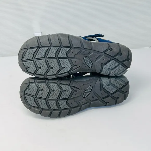 KEEN**SEACAMP II CNX**NAVY Waterproof Shoes***US 5***$80