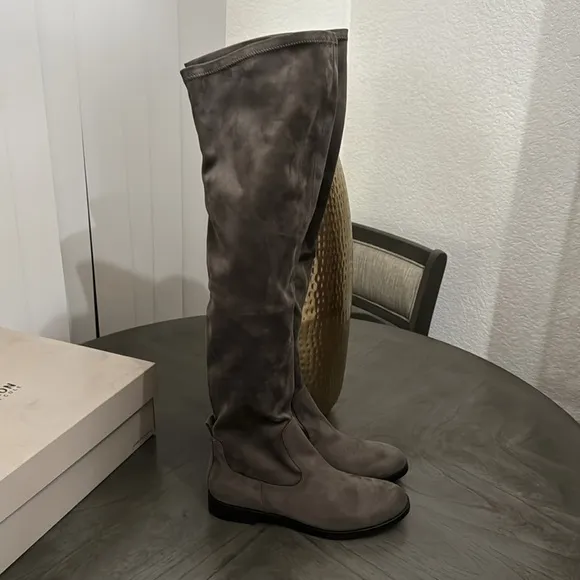 Kenneth Cole Women Medium Wind,y Over,The,Knee Boots, Dark Grey